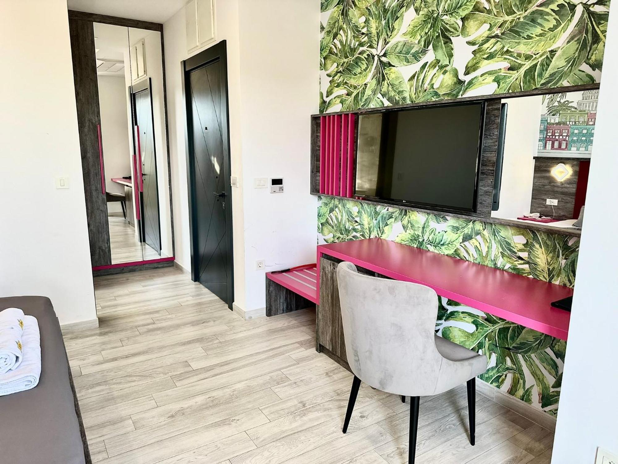 Hotel Del Medio Sutomore Ngoại thất bức ảnh
