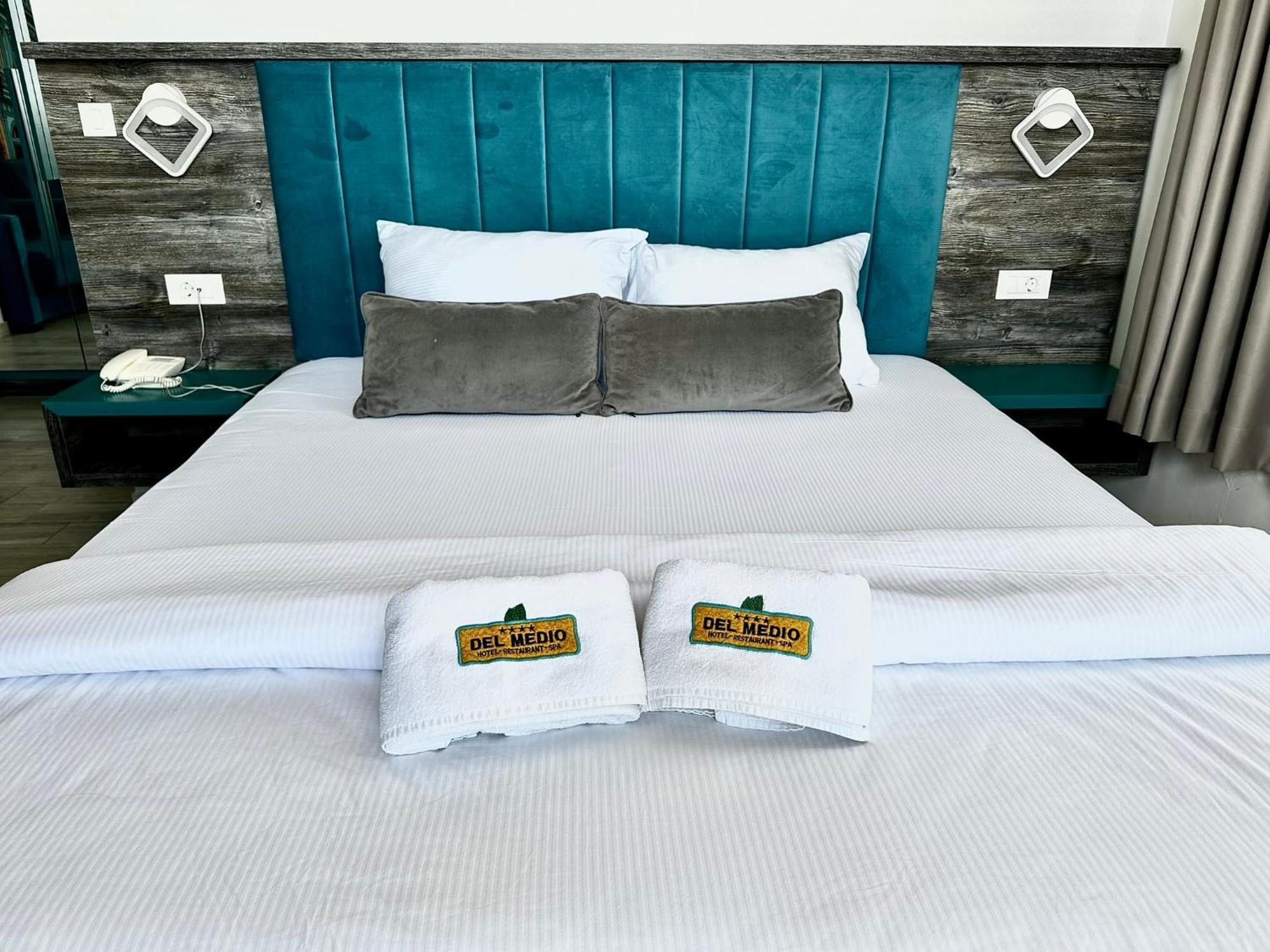 Hotel Del Medio Sutomore Ngoại thất bức ảnh