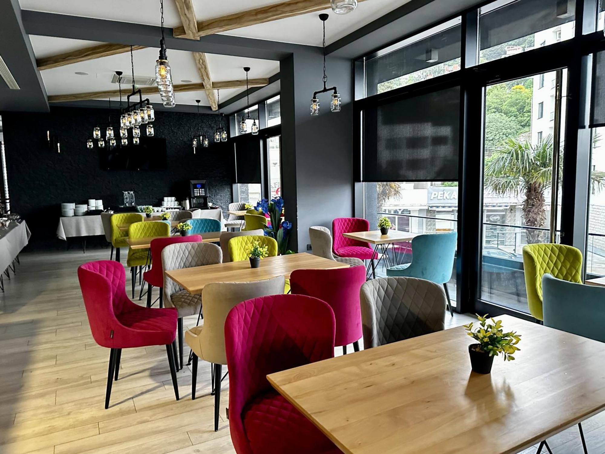 Hotel Del Medio Sutomore Ngoại thất bức ảnh