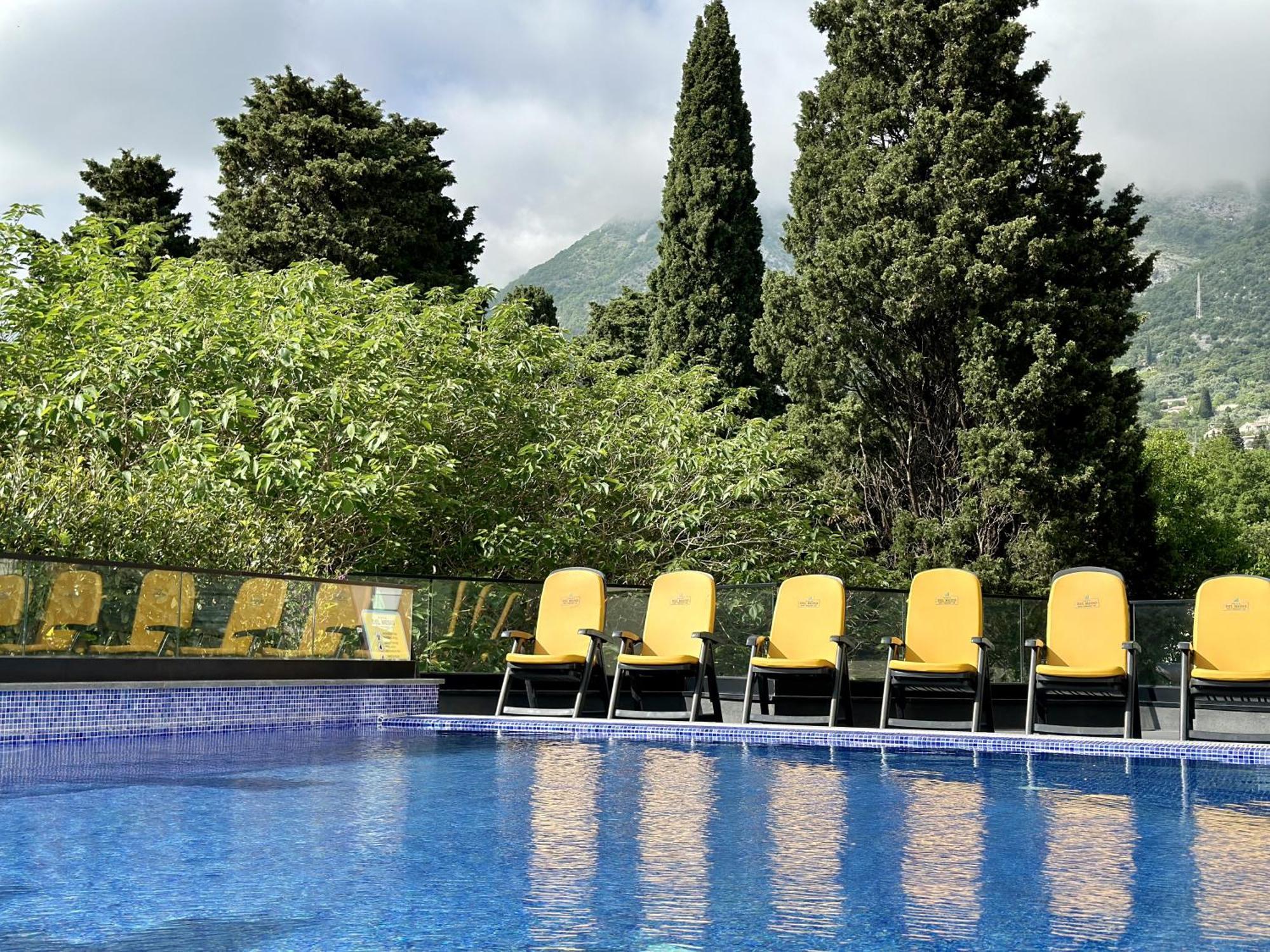 Hotel Del Medio Sutomore Ngoại thất bức ảnh