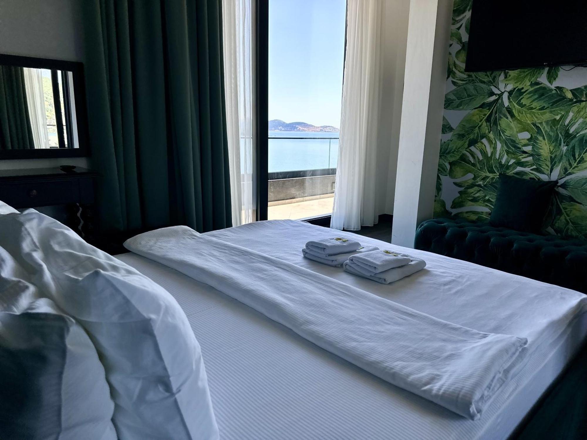Hotel Del Medio Sutomore Phòng bức ảnh